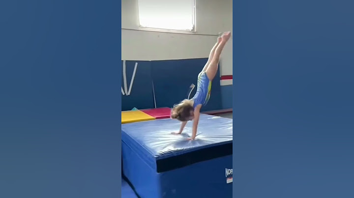 Little Emma conquering the vault