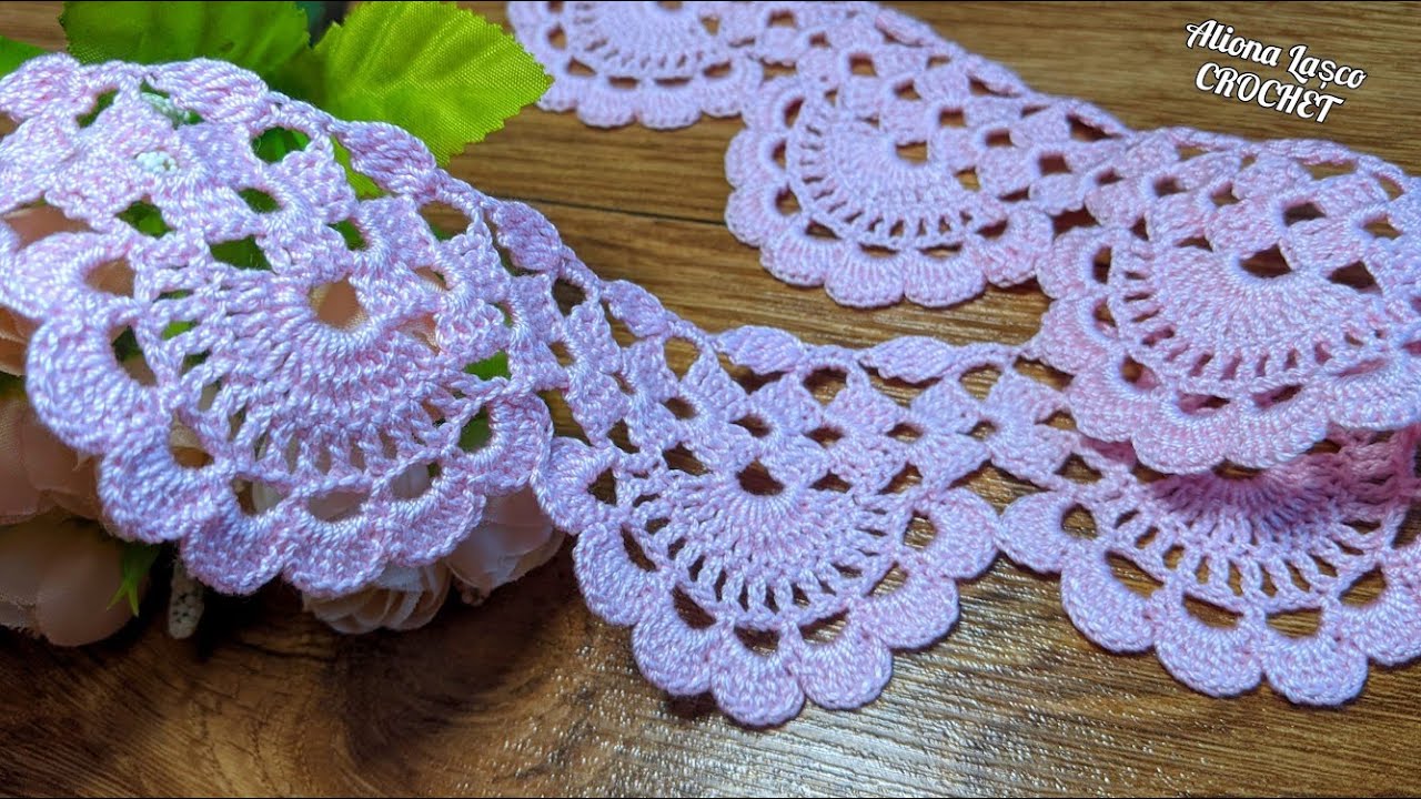 Frumoasă DANTELĂ croșetată manual/ Beautiful crocheted LACE/ Bellissimo BORDI all'uncinetto