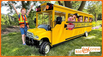 Back to school on kids school bus. Science, recess, lunch, gym, and reading. Educational | Kid Crew