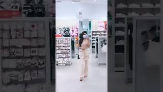 Meski Harus Terbagi Percayalah Aku Tak Peduli