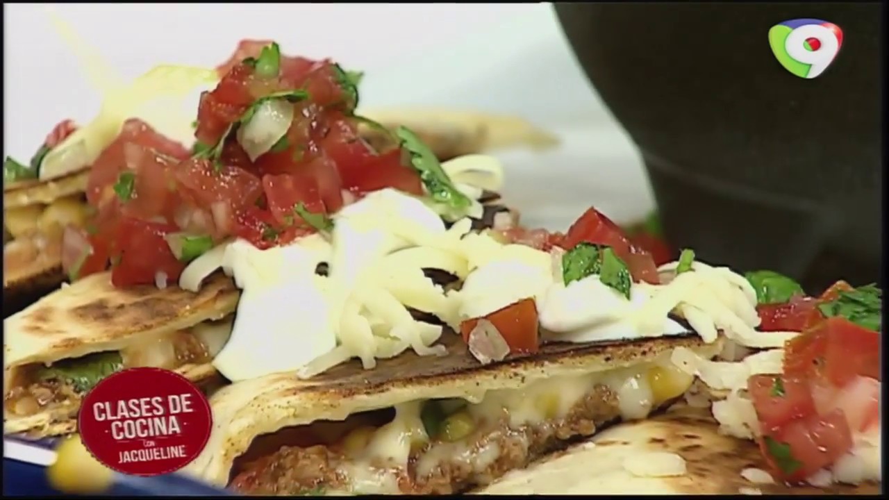 Quesadillas con carne y queso y salsa pico de gallo (4/4) Clase de