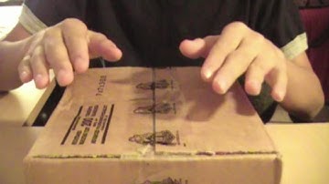 Opening YoyoFactory Mystery Box (2010 Black Friday)