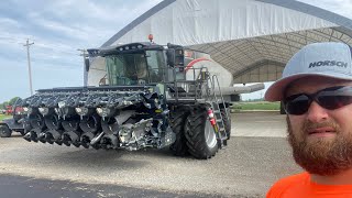 Gleaner Combine gets New Folding Corn head!