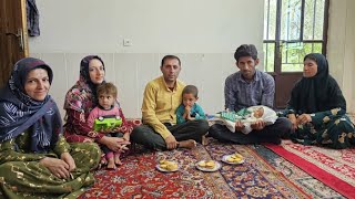 Nomads: meeting with the son of Mohammad and Soghari