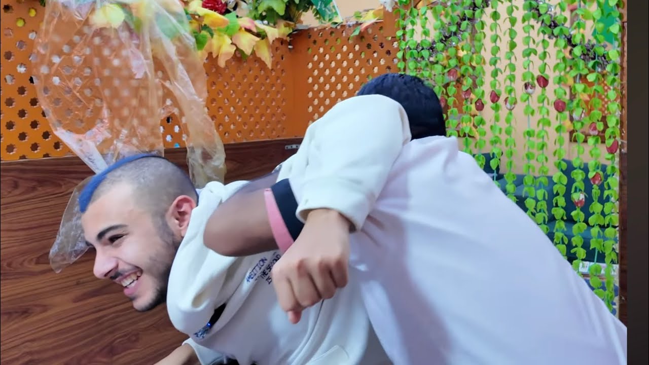 فلوق الحلاقه !