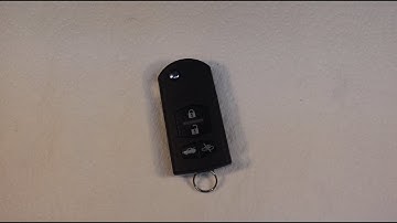 Changing the battery in a Mazda MX5 Mk 3 keyfob