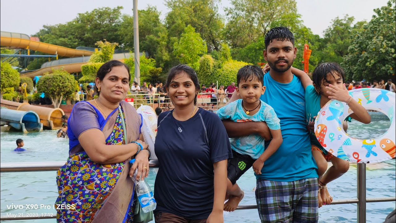 అమ్మ సంతోషం కోసం .. Hyderabad లో ఒక మంచి place కి తీస్కెల్తే ఇలా మేమే enjoy చేస్తాం అనుకోలేదు😒😕