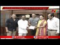 Sania Mirza Invites CM KCR For Her Sister Marriage With Azharuddin Son