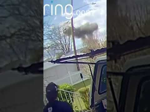 Home security camera captures moment of plane crash in New York #shorts