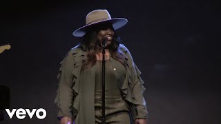 Tasha Cobbs Leonard - Under My Feet (Praise Break) [Performance Video] chords