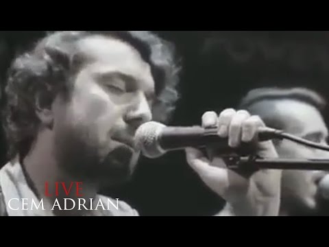 Cem Adrian & Halil Sezai - Uzun İnce Bir Yoldayım (Live)
