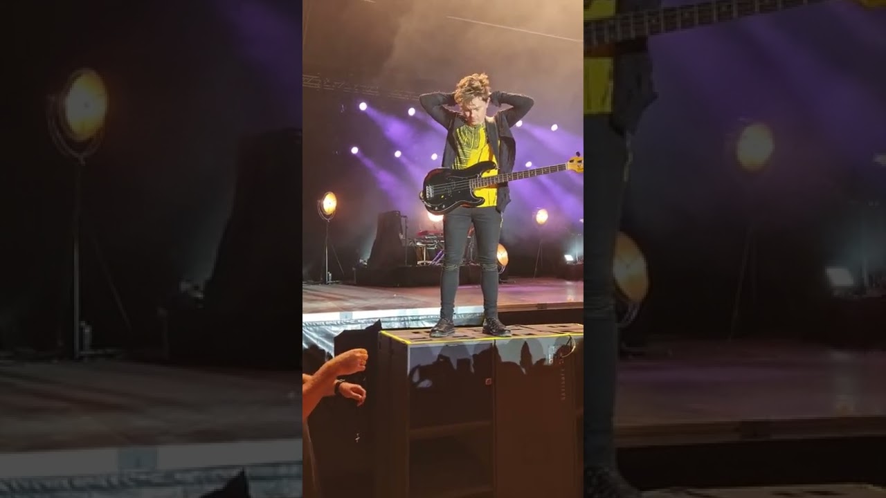 Michael Patrick Kelly Kettentausch mit einem kleinen Jungen ♥♥♥ Illingen, 20.08.2022