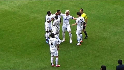 サッカー 試合 喧嘩