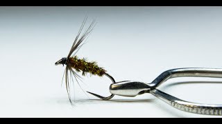 Fly tying Black and Peacock Larva