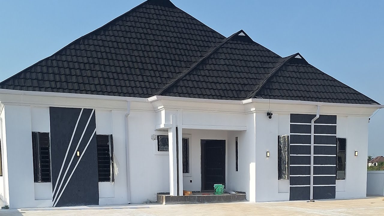 DIRTY DECEMBER AT BLUESTONE GARDEN CITY MOWE. HOUSE FOR SALE. LIVE UPDATES