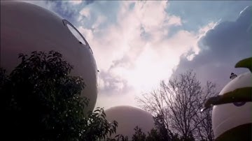 猫 シ Corp. - Emerald 都市 2070 [Music Video]