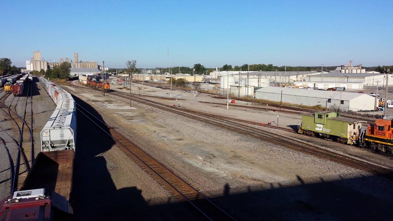 Bnsf through Jonesboro, AR 23OCT2016