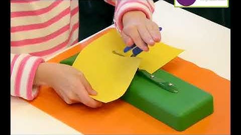 Max Vitaal   Peta Table Top Scissor Mounted on a Plastic Base