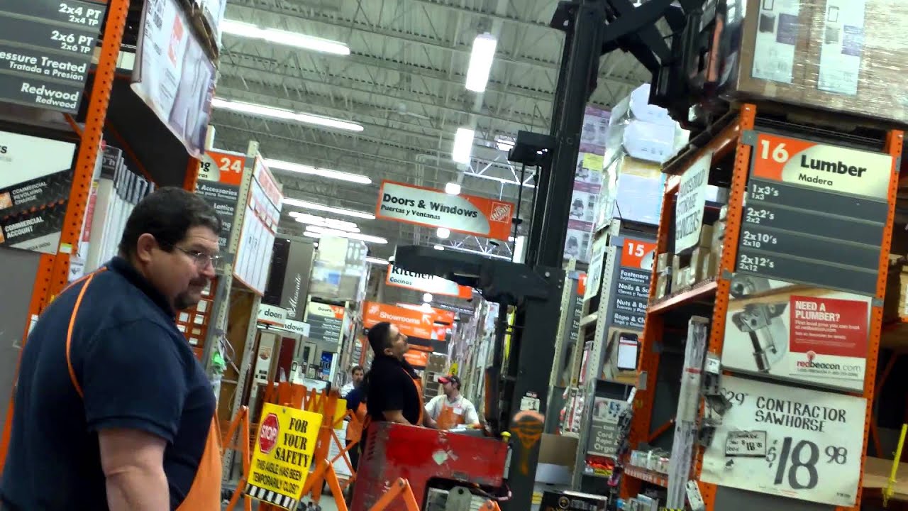 Unknown Freight Lift at the Home Depot in Soquel, CA - YouTube