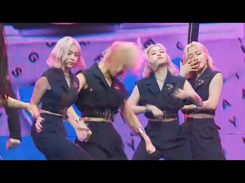 [ITZY] She is using her hair PERFECTLY 