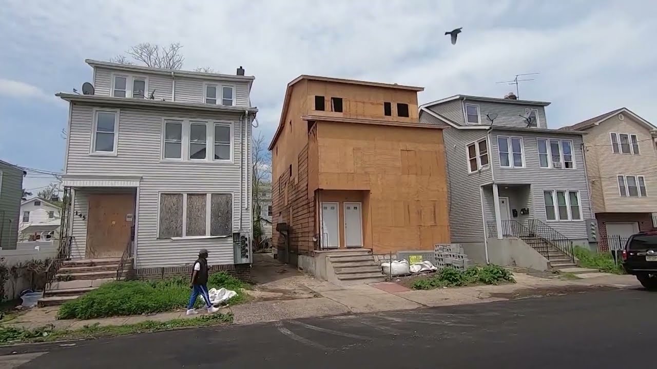 Newark mayor announces plans to limit corporations from buying up homes