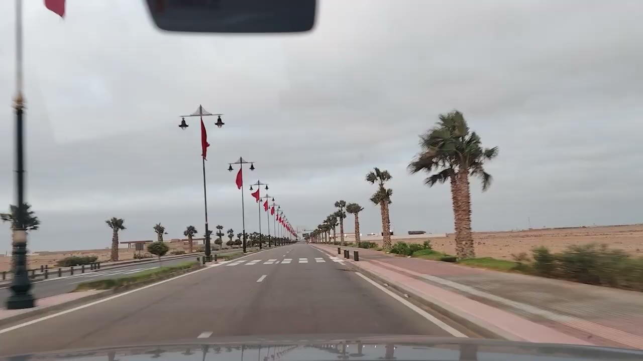  مدخل مدينة العيون في الصحراء المغربية روعة وجمالية 