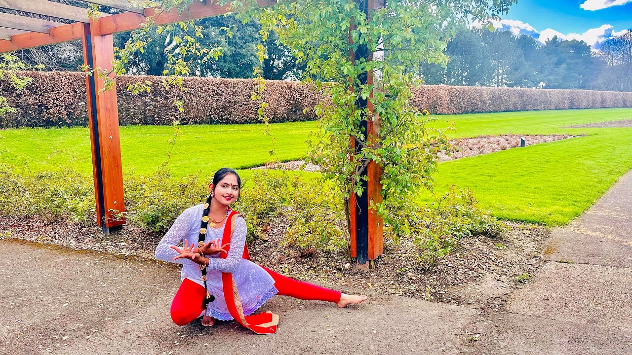 Aaji Kamalmukul Dol | Rabindra Nritya | Classical Dance | Bharatnatyam | Kathakali |  By Ishani