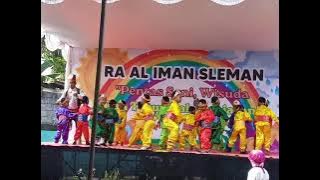 #anak TK pentas tari badui #