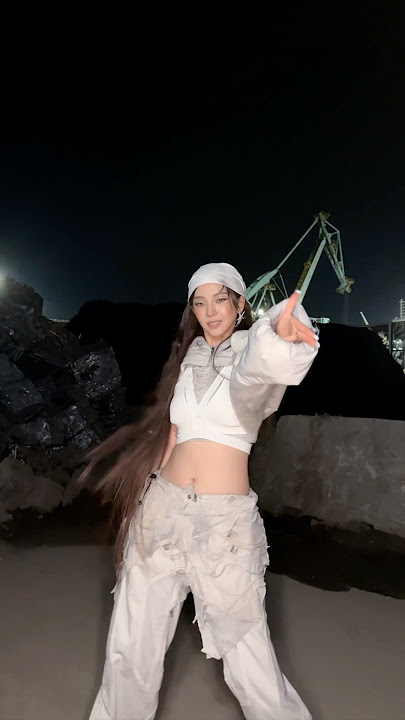 𝗗𝗶𝗿𝘁𝘆 𝗪⚙️𝗿𝗸 #aespa #에스파 #KARINA #카리나 #DirtyWork #aespaDirtyWork #shorts