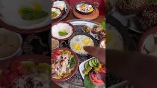 فطور في مطعم خيال في جدة