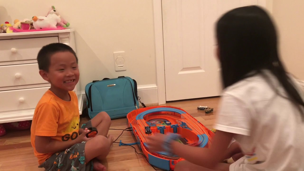 Playing with Hot Wheel Carrying Case Track YouTube