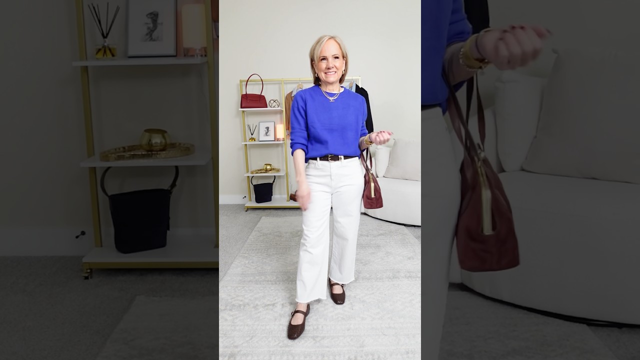 Petite Friendly Walmart Sweaters and Tops #petitefashion #walmartfinds #fallfashion
