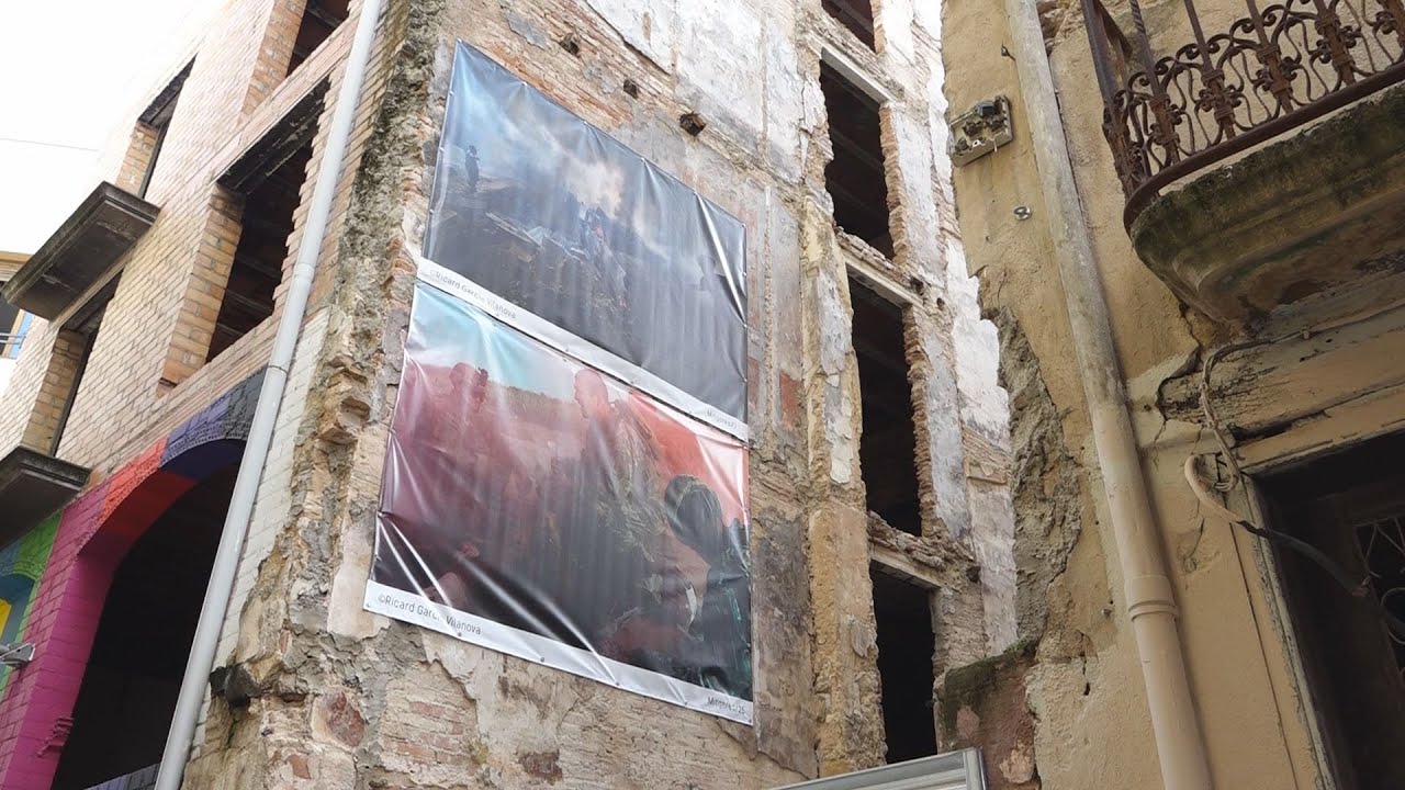 Mitgeres exposa als solars buits del Barri Antic de Valls