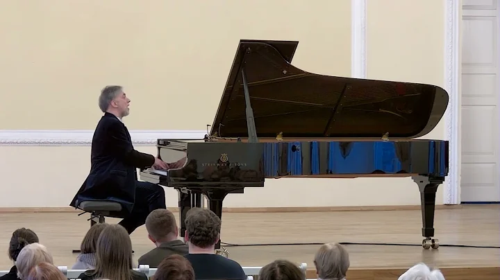 Petras Geniuas plays F. Liszt Sonata in B minor