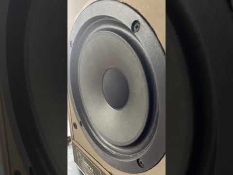 Jamo J 71 Bass Test 
