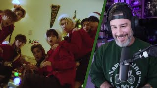 Director Reacts - Stray Kids - 'Christmas EveL' MV Resimi