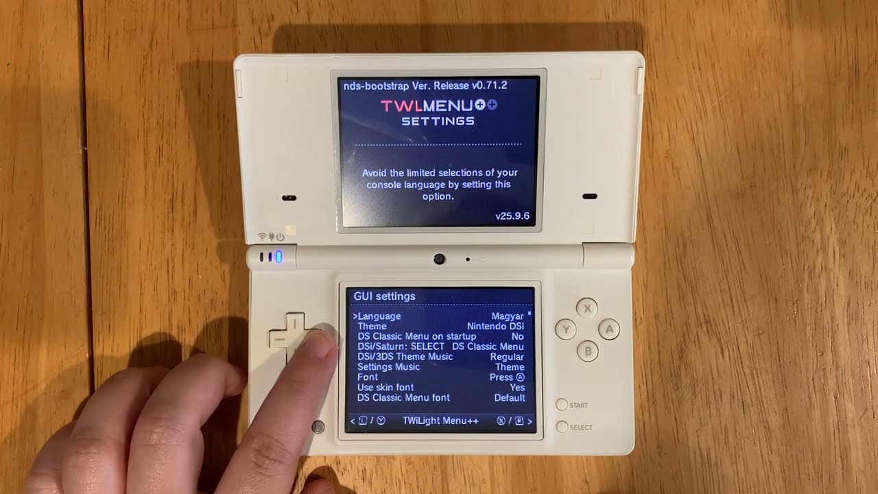 Nintendo DSi LL (JAPAN VERSION, Menu in Japan)