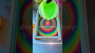 Trying a BRAND NEW Soap Pour!! OMG! 😱 #soapmaking #soap #handmadesoap #soapmaker #soaps #soapbars