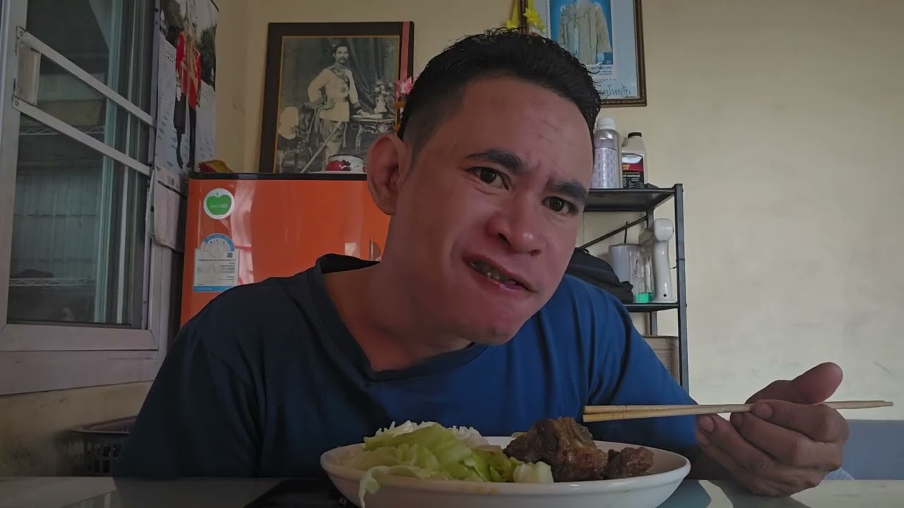 ผัดกระดูกหมู