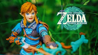 Deluxe Link figure by Figma