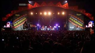 Arcade Fire - Wake Up | Reading Festival 2007 | Part 9 of 9 chords