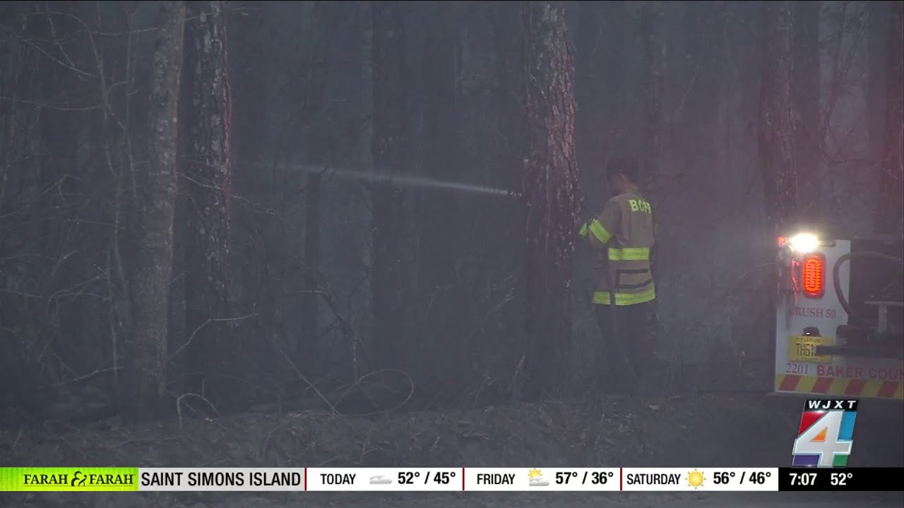 Baker County brush fire shuts down lanes on I-10 amid smoky conditions ...
