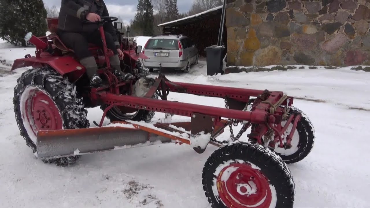 T-16M Lume lükkamine / Snow plowing