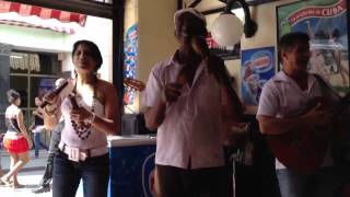 Son de la Loma - Los 5 del Son en La Dichosa (Habana, Cuba) chords