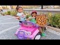 Yknn pizzasn kim yedi pizza delivery to our house from food truck fun kids