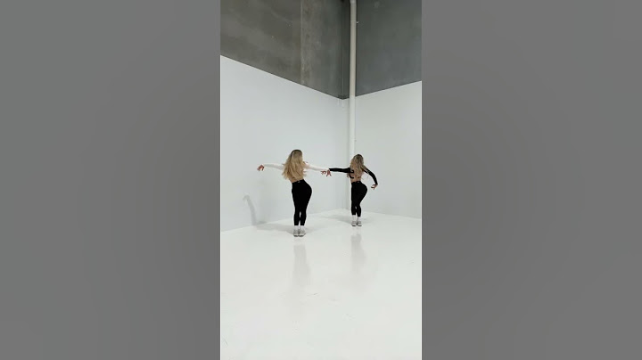 Acrobats at a photoshoot be like 👀