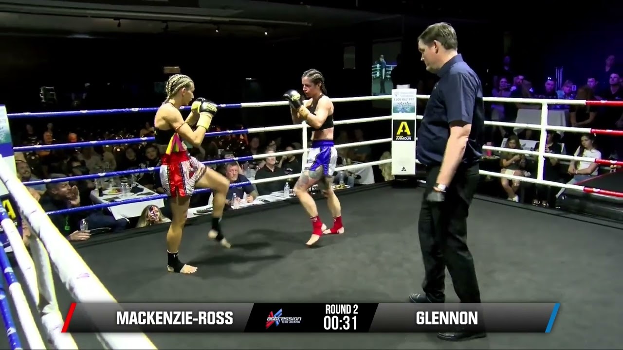 Amy Glennon vs Bec MacKenzie (Fight Video)