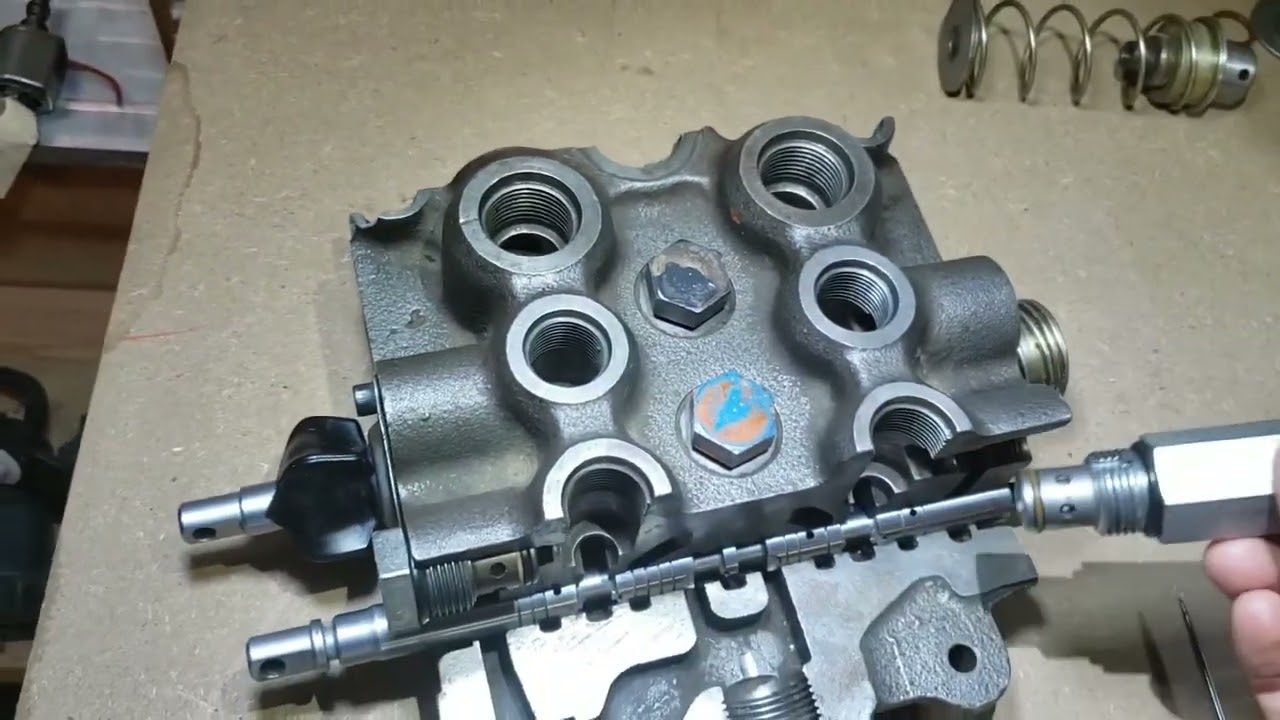Hydraulic Control Valve Cutaway HYDRAULICS FLUID POWER BASICS PART TWO