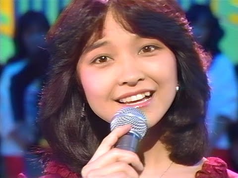 石川ひとみ　三枚の写真 2