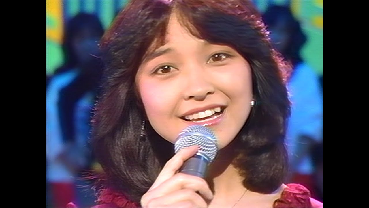 石川ひとみ　三枚の写真 2